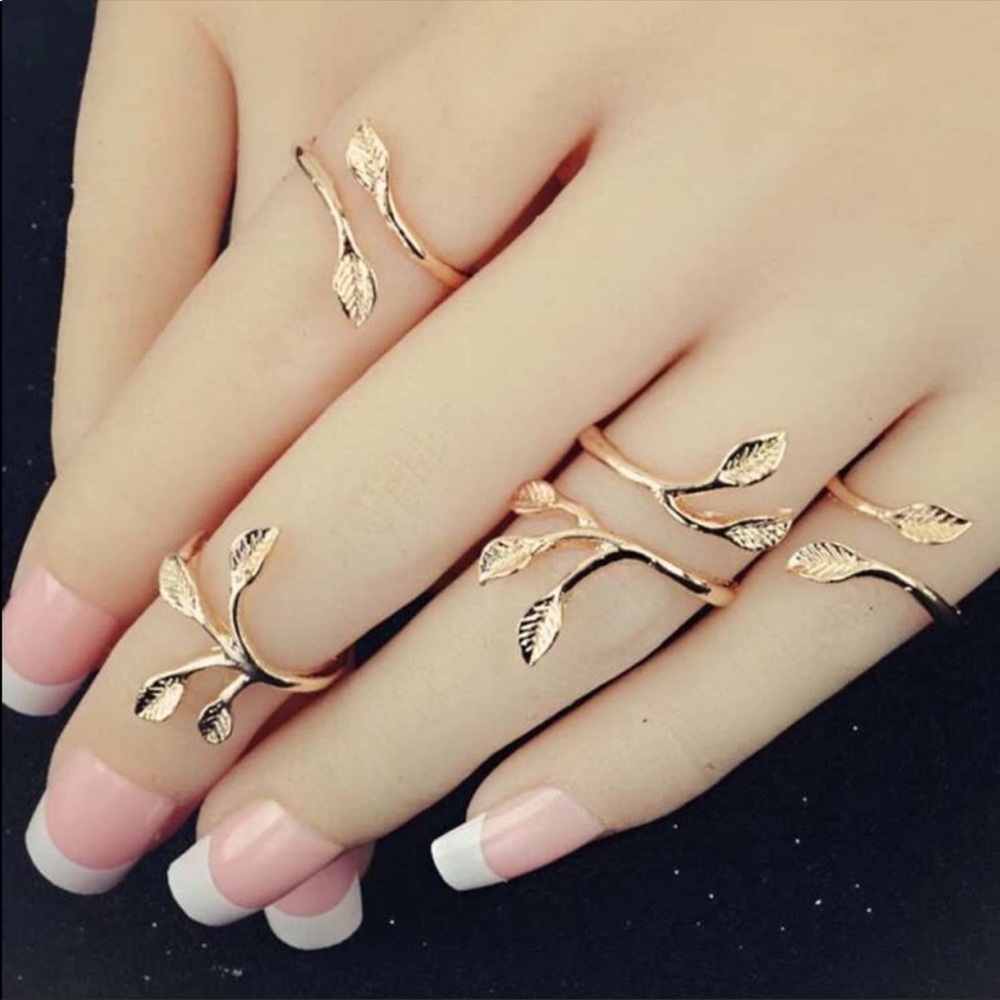 Faux Gold 4pc Wrapping Leaves Rings Set
